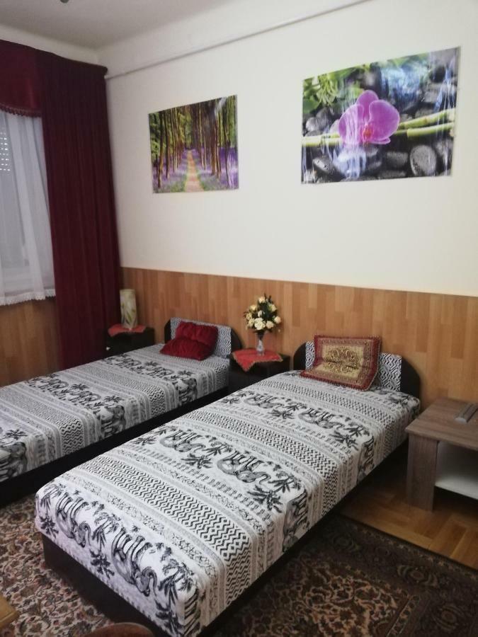 Szoboszlofonix Vendeghaz Hotel Hajdúszoboszló Eksteriør billede